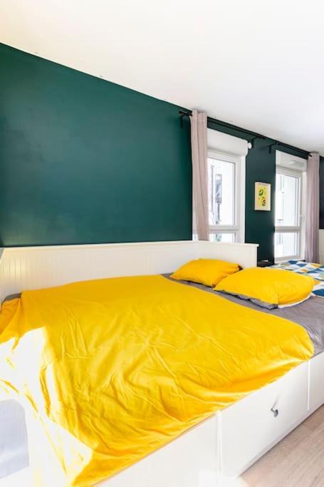 Grand Appartement , Paris La Defense Arena, 50 Metres De La Gare, 15 Min Champs Elysees ナンテール エクステリア 写真